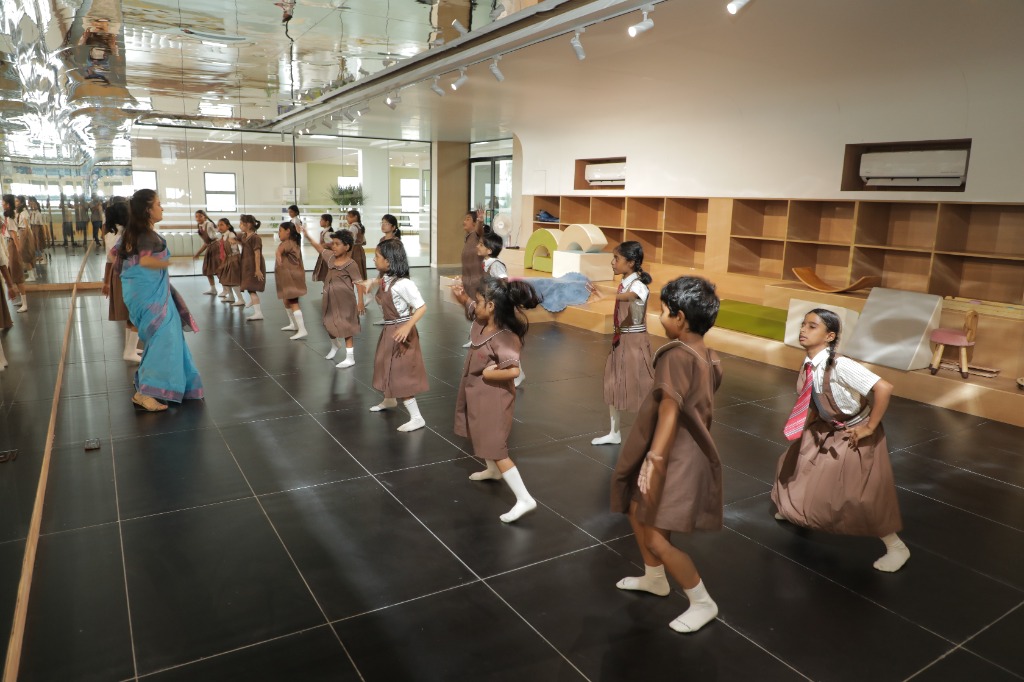 Guided Choreography and Rhythm Training at NPS Hopefarm