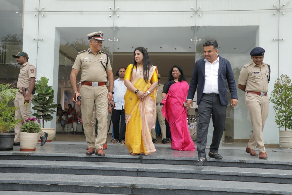 Distinguished Dignitary and Leadership Visit at NPS Hopefarm